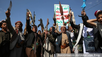 Япония направила 5 млрд долларов на борьбу с ростом цен на бензин