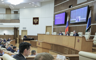 Людмила Бабушкина призвала свердловских мэров вспомнить слова Путина о равенстве народов России