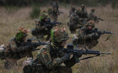Военачальники из Британии и ФРГ предупредили Европу о &laquo;неудобной правде&raquo;