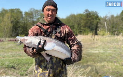 Близ Актобе сетями ловят осетров, получают чёрную икру