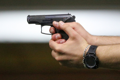 Неизвестные выстрелили по детям в Чернигове