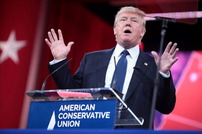 Трамп заявил, что у границ Ирана сосредоточена американская военная армада