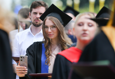 Аналитик Высоких: студенты могут брать микрозаймы под 0,01%, чтобы не работать