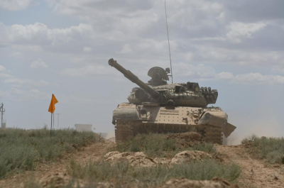 В Актауском гарнизоне новобранцы прошли испытание обкаткой танком