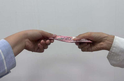 Долг по просроченным микрокредитам в Казахстане вырос на 31% за год