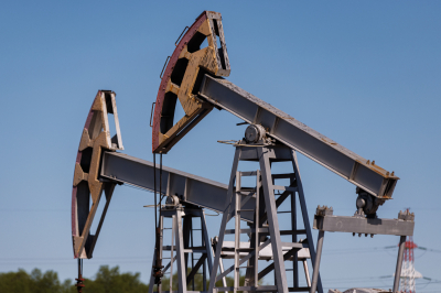 ЦБ&nbsp;резко повысил прогноз цены барреля нефти в&nbsp;2026-м до&nbsp;$65 за&nbsp;баррель