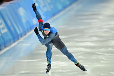 Конькобежец Евгений Кошкин выиграл золото на турнире в Нидерландах