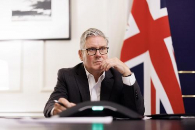 Politico: чиновники из окружения Стармера сомневаются в его лидерских качествах и критикуют за неготовность выполнять сложную работу