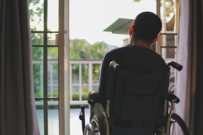 НСУ для инвалидов &mdash; 2026: что выгоднее &mdash; льготы или деньги