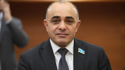 Депутат прогнозирует наплыв казахстанцев в партии