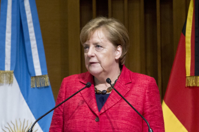 Bild: в окружении Мерца обеспокоены слухом о выдвижении Меркель в президенты