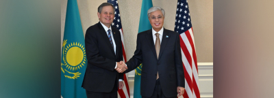 Токаев наградил Стива Дэйнса орденом «Достық» I степени