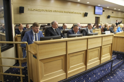 Более половины переходов у школ не соответствуют нормам: в Приангарье обсудили безопасность детей на дорогах