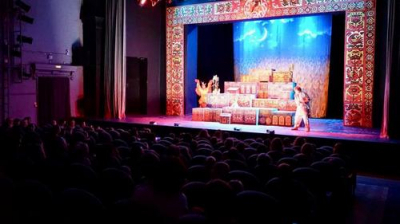 Московский новый драматический театр провел масштабную благотворительную встречу