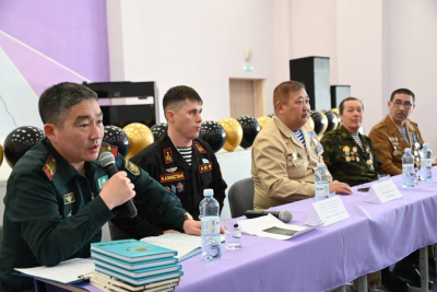 Урок мужества от морских пехотинцев школьникам Актау