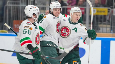 "Ак Барс" забросил четыре шайбы, обыграв "Адмирал" в четвёртой игре на Дальнем Востоке 21/01/2026 &ndash; Новости