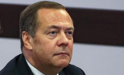 Медведев предложил ввести пошлины на весь российский экспорт в Евросоюз