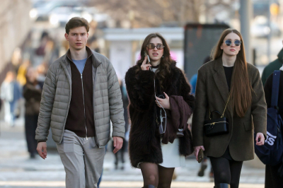 Слабый ветер и тепло до +23? Погода в Москве в выходные: чего ждать