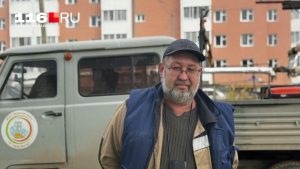 Чинит канализацию, а по вечерам пишет картины. Мастер ЖКХ рассказал, к чему так и не смог привыкнуть за 20 лет работы